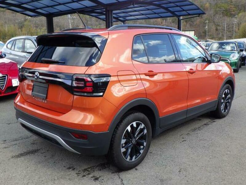 T CROSS