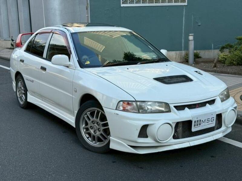 MITSUBISHI LANCER