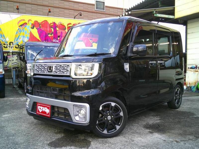 DAIHATSU WAKE