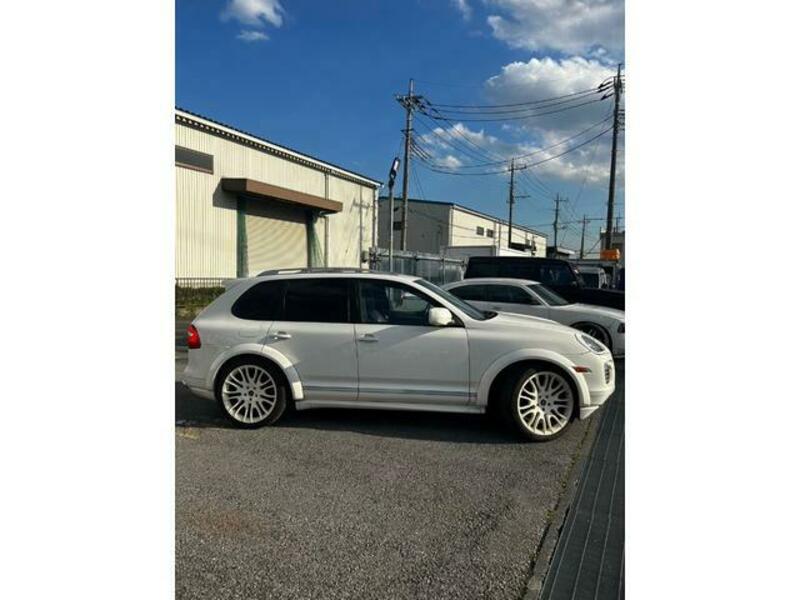 CAYENNE