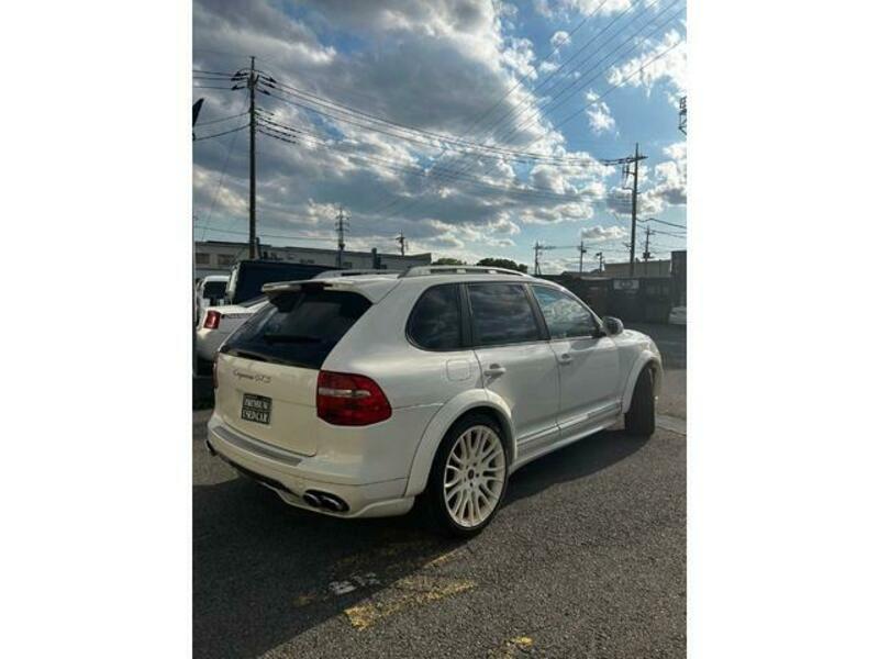 CAYENNE