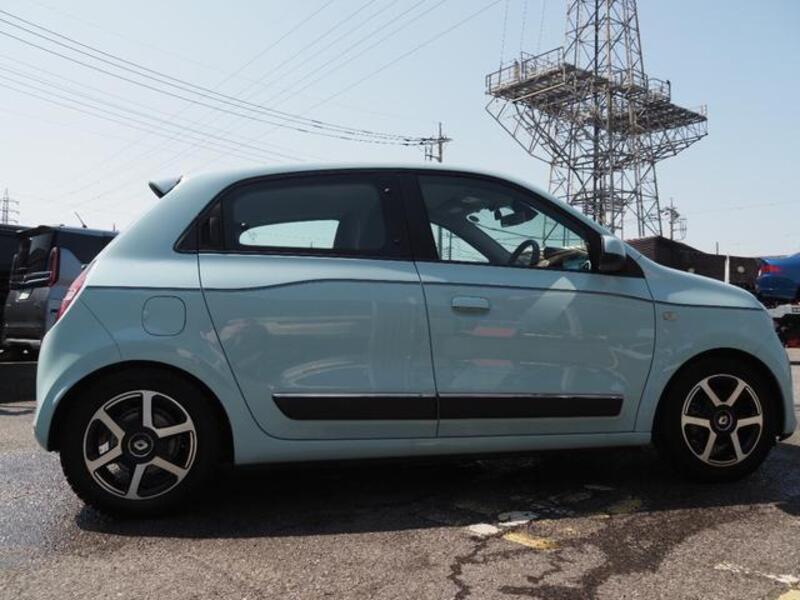 TWINGO