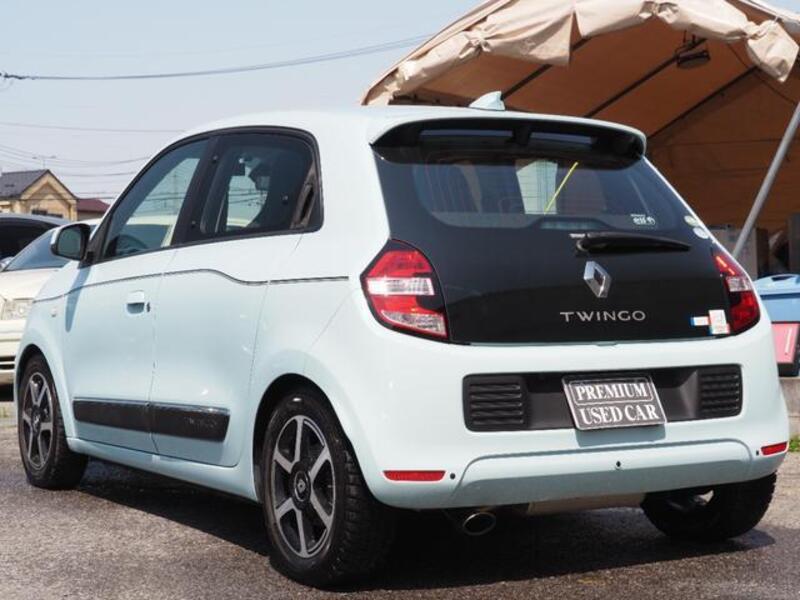 TWINGO