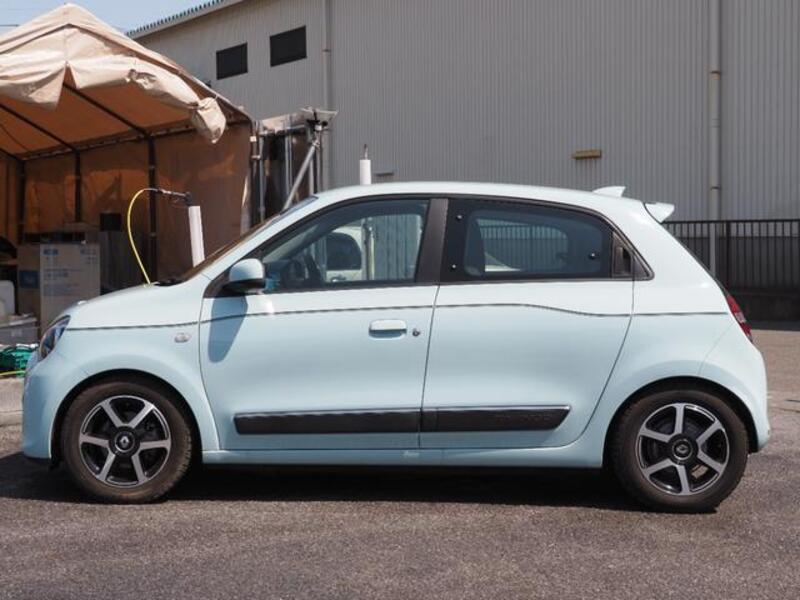 TWINGO