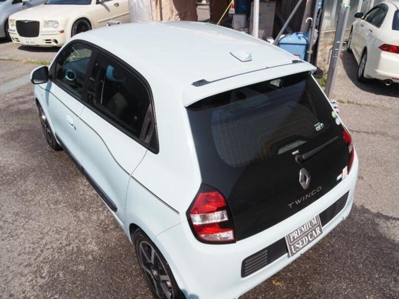 TWINGO