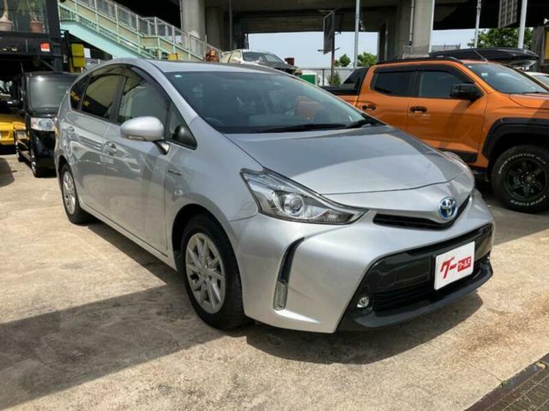 PRIUS ALPHA