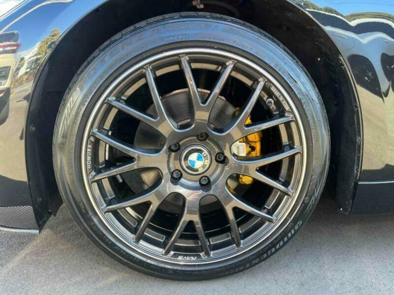 4 SERIES