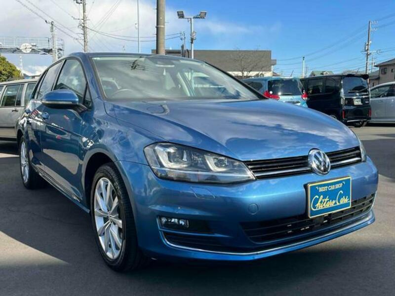 VOLKSWAGEN GOLF