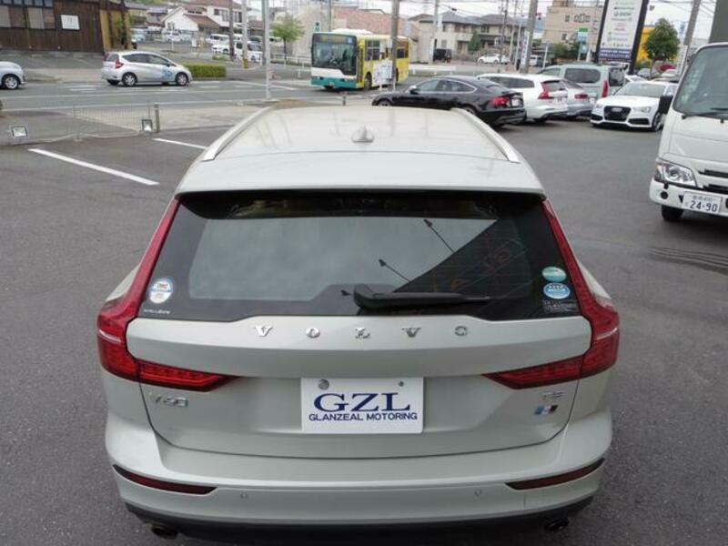 V60