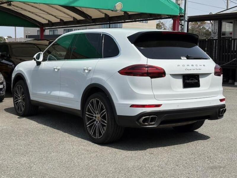 CAYENNE