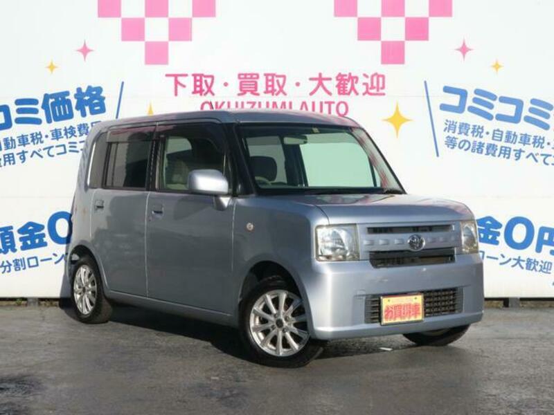 TOYOTA PIXIS SPACE