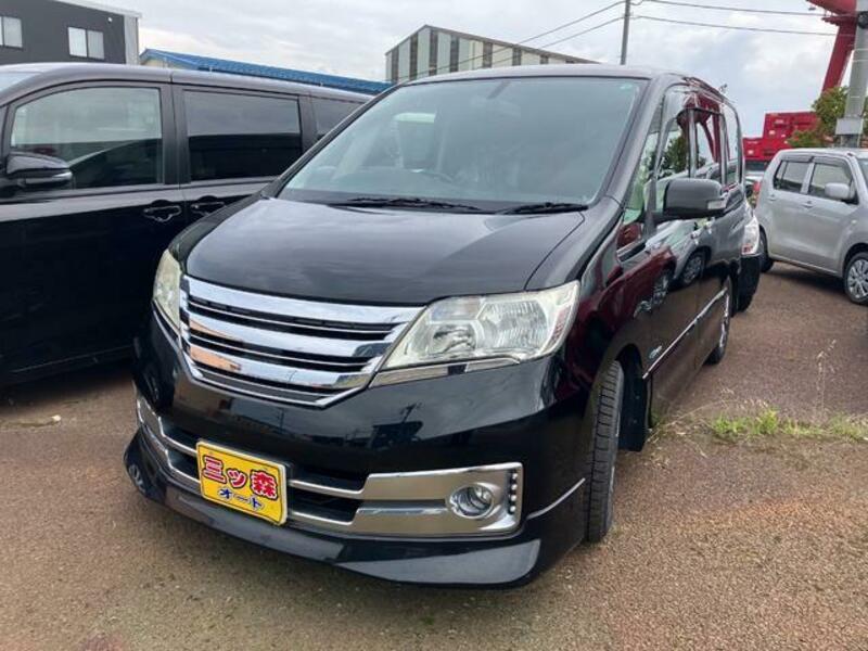 NISSAN SERENA