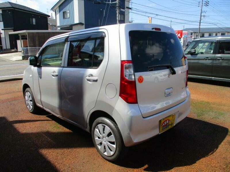 WAGON R