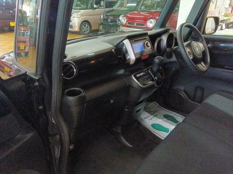 N BOX CUSTOM