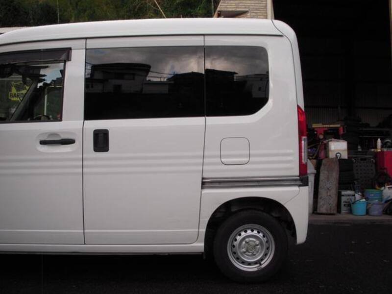 N-VAN