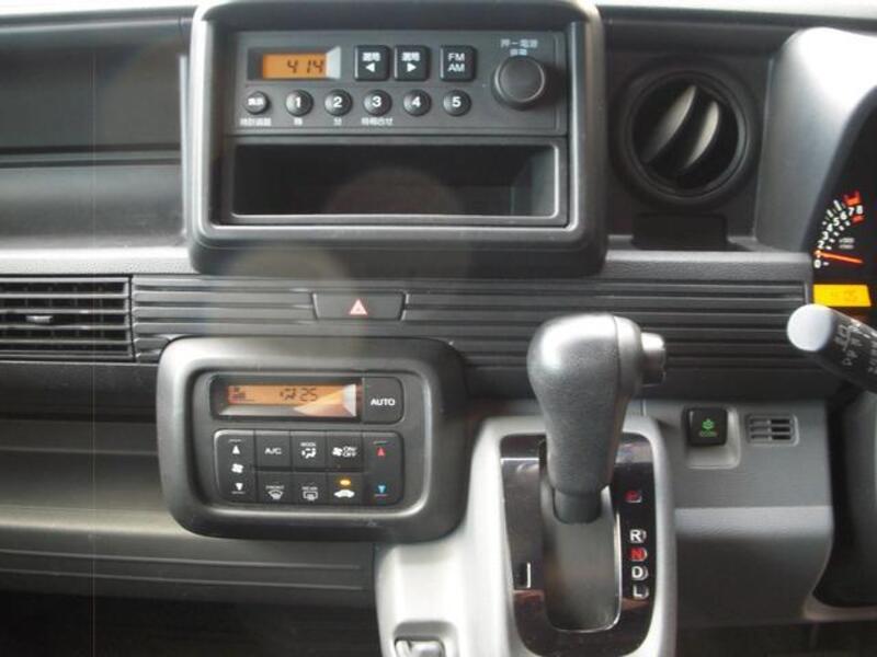 N-VAN
