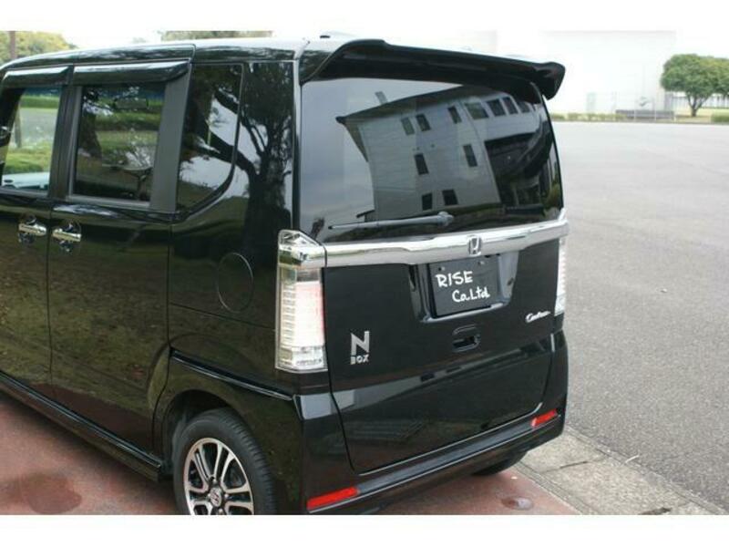 N BOX CUSTOM