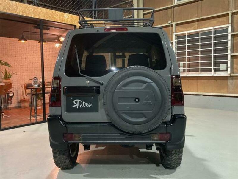PAJERO MINI