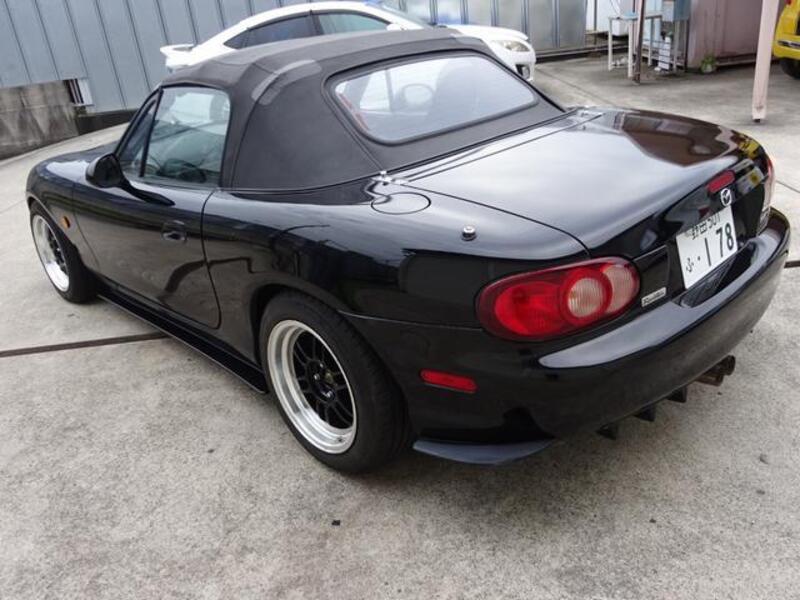 ROADSTER