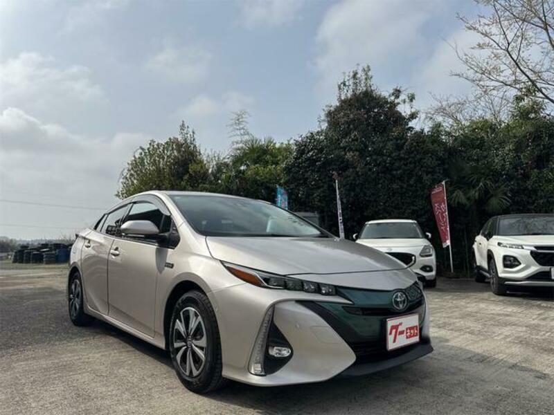 PRIUS PHV