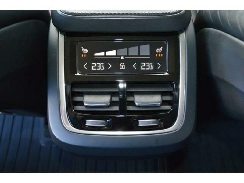 XC90