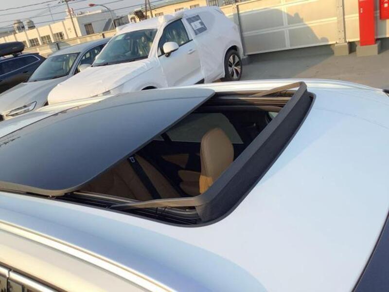 V60