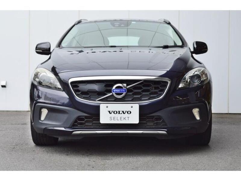 V40