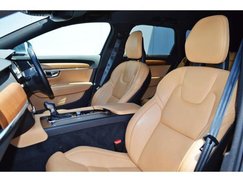 V90