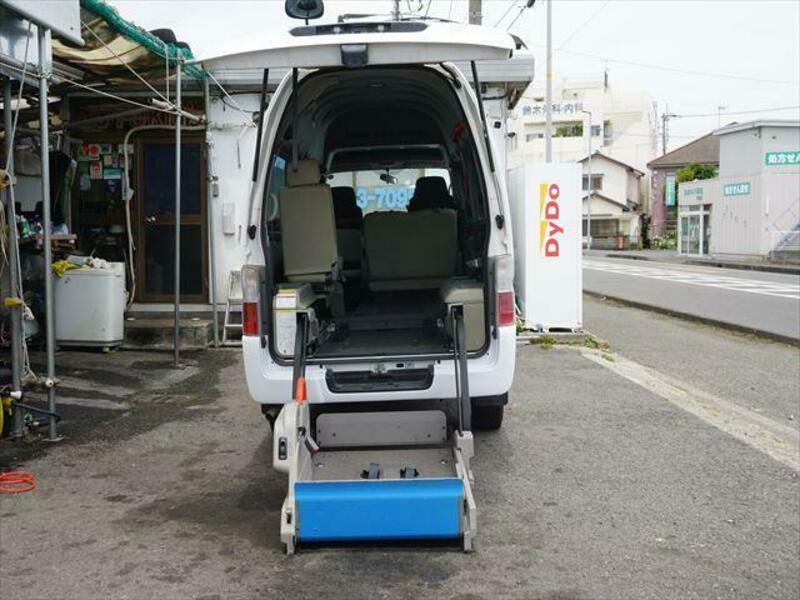 CARAVAN BUS