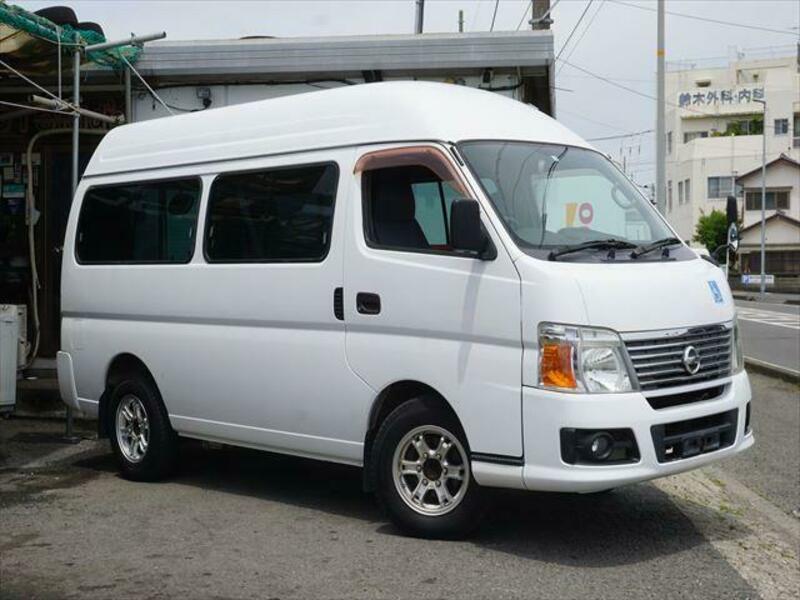 CARAVAN BUS