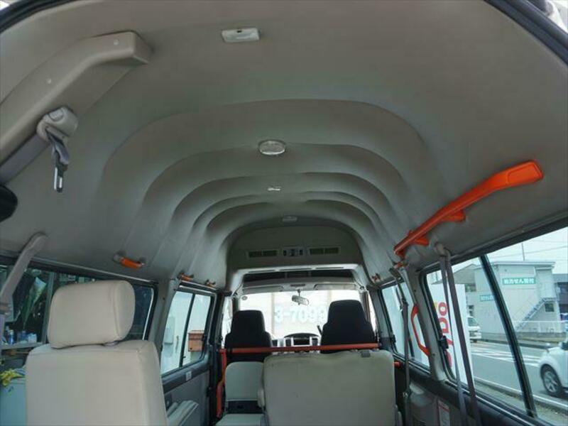 CARAVAN BUS