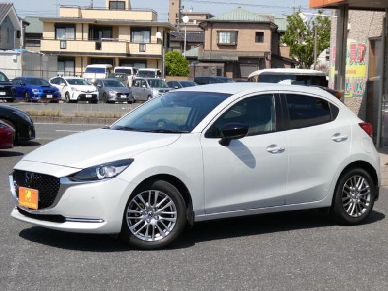 MAZDA2