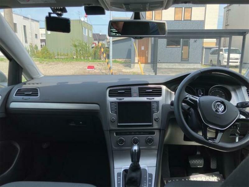 GOLF VARIANT