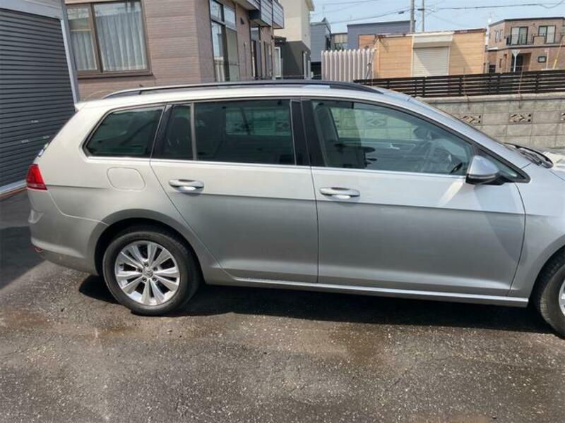 GOLF VARIANT