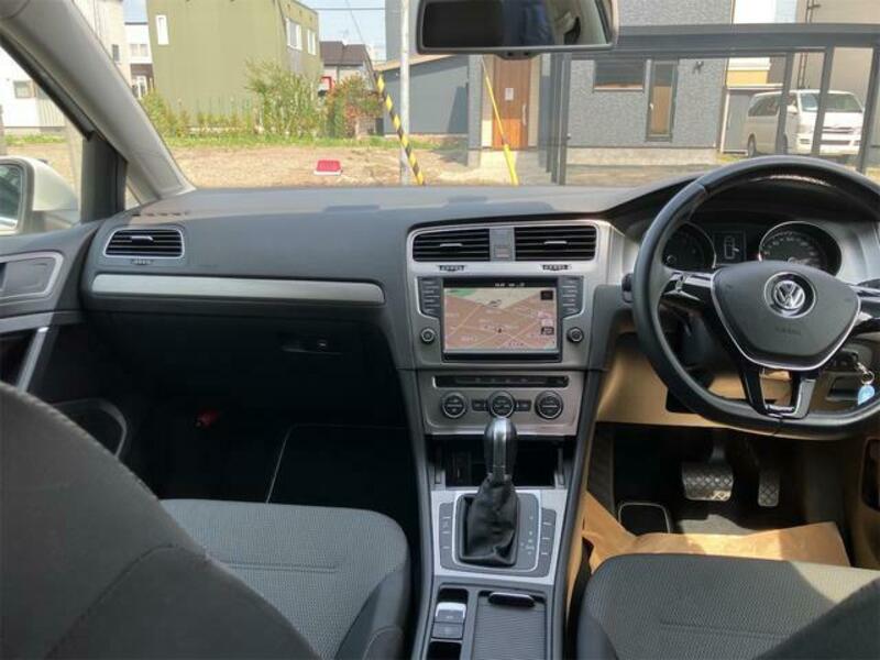 GOLF VARIANT