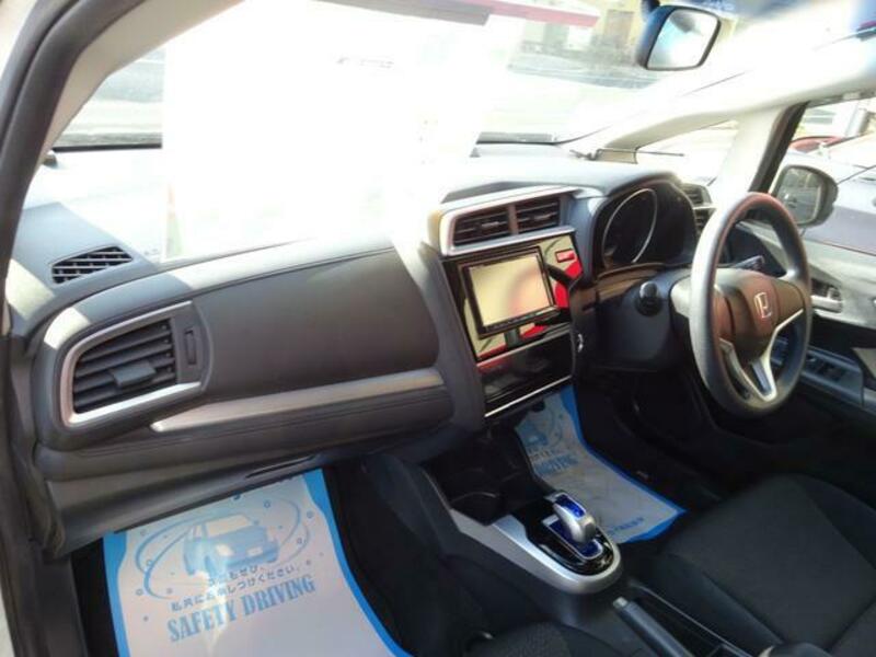 FIT HYBRID