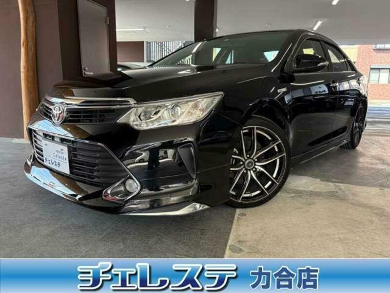 TOYOTA CAMRY