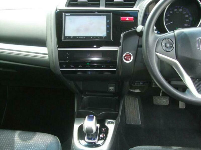 FIT HYBRID
