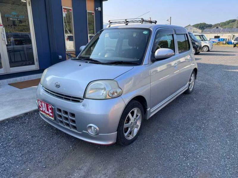 DAIHATSU ESSE