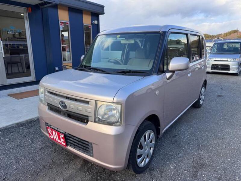 TOYOTA PIXIS SPACE