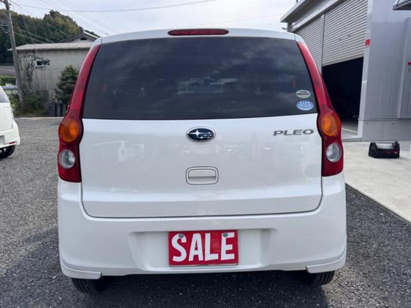 PLEO