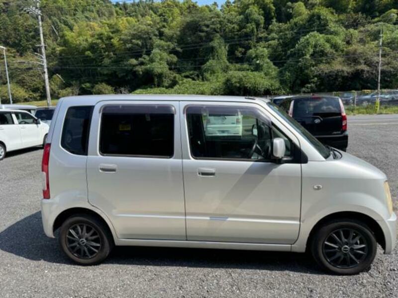 WAGON R