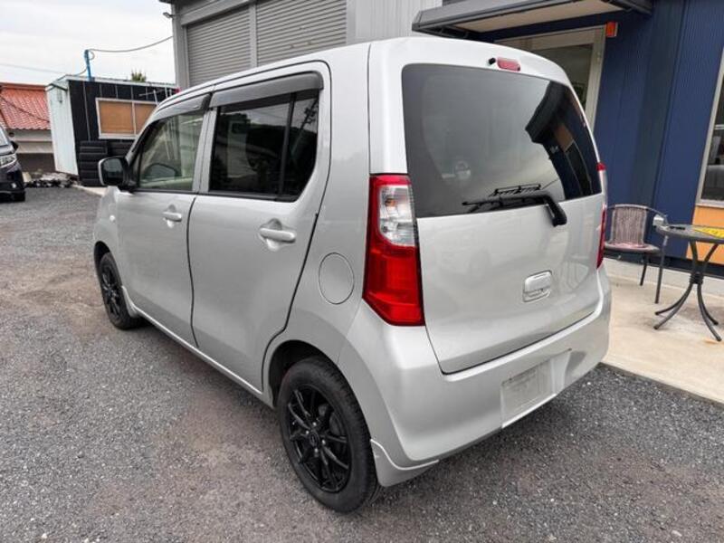 WAGON R
