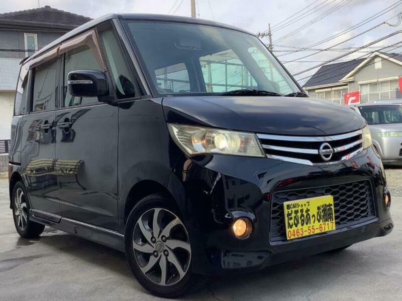 NISSAN ROOX