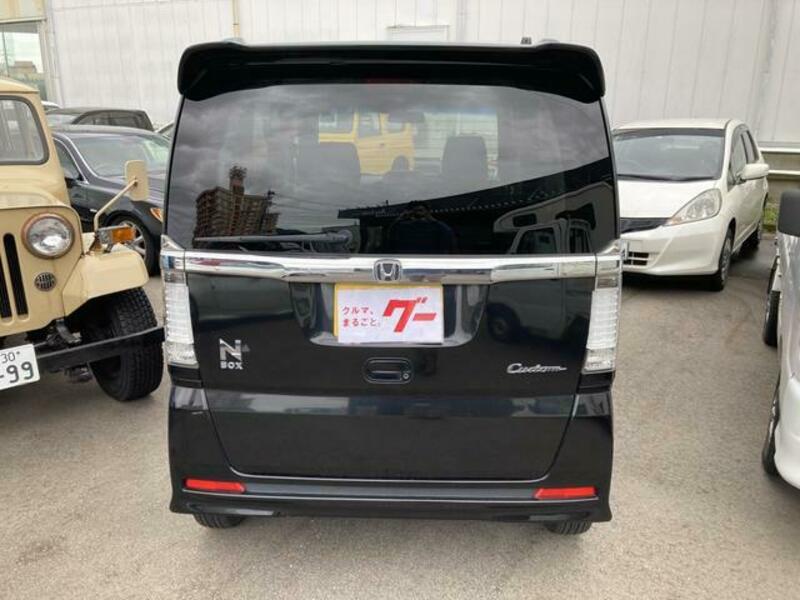 N BOX CUSTOM