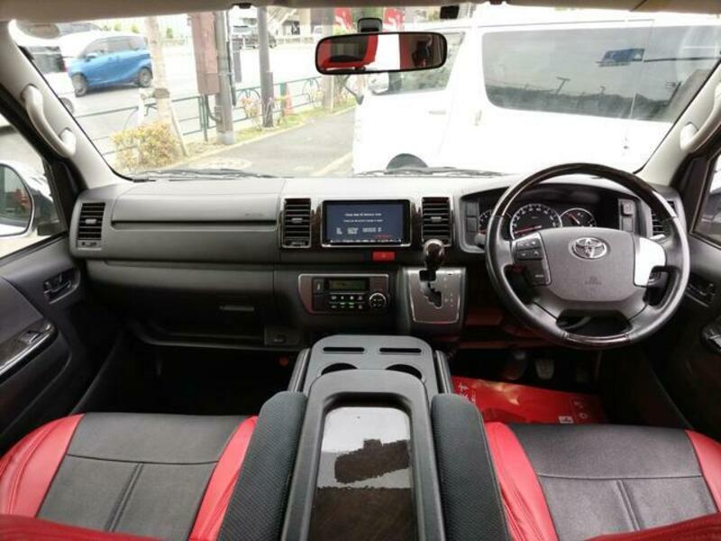 HIACE VAN