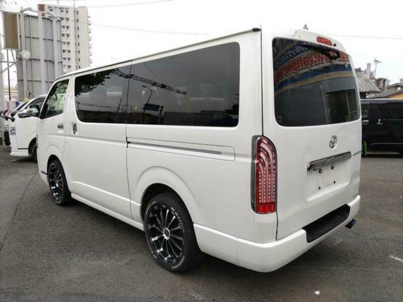 HIACE VAN