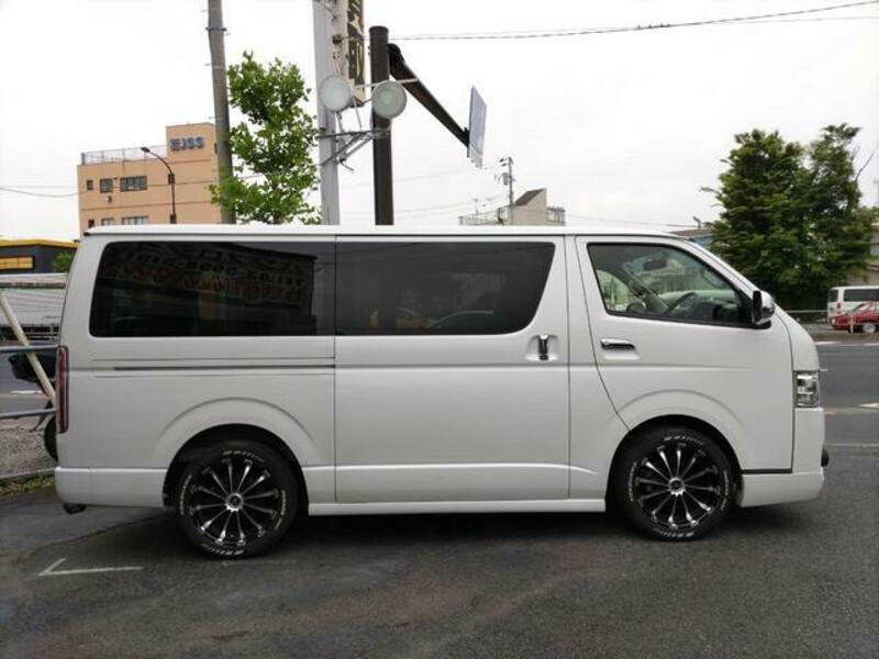 HIACE VAN