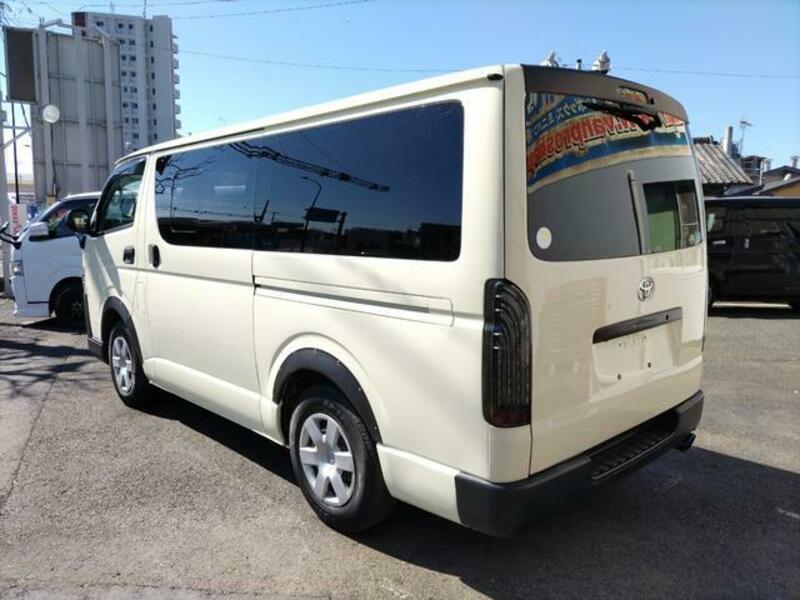 HIACE VAN