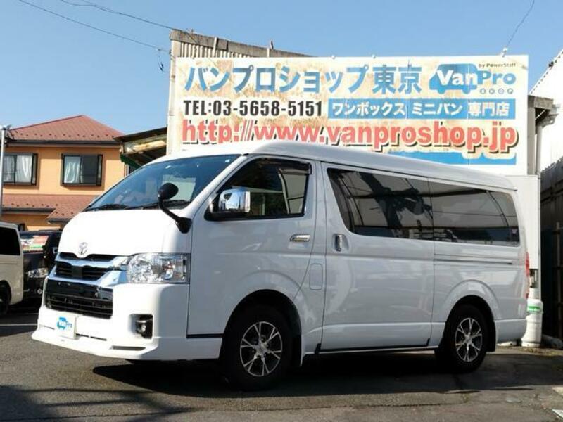 TOYOTA HIACE WAGON